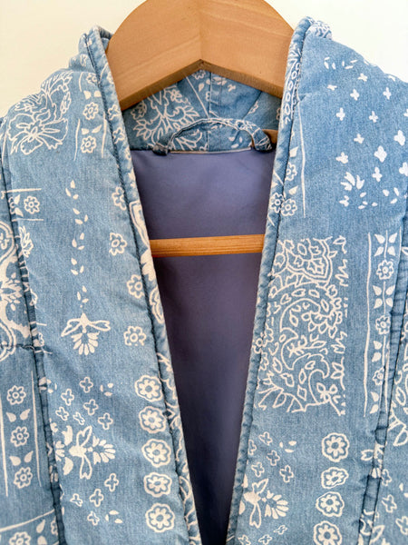 Quilted Cotton Bandana Print Chambray Jacket • (Size 12)