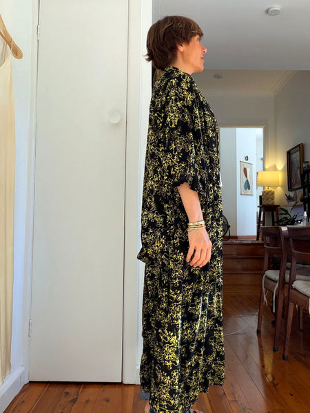 Black & Yellow Floor Length Batik Duster/Kimono Coat • (Free Size)