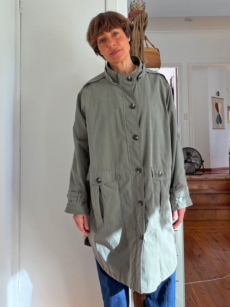 Khaki Hooded Lightweight Trench Coat • (Size 14-16)