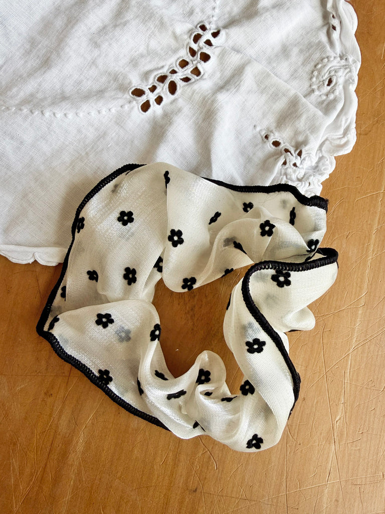 Anti-Breakage Satin HAIR SCRUNCHIE • (Flowers) • NEW